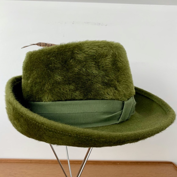 Vintage Original TOBY OF LONDON Hat Green Faux Fur Felt Feather Fedora Style - Picture 3 of 14